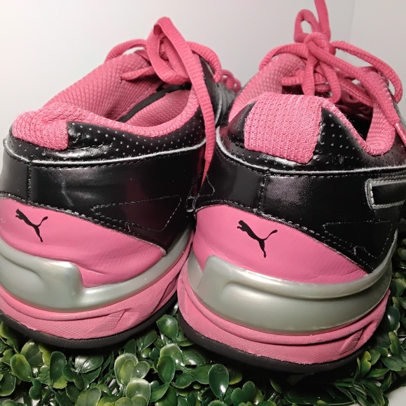 Puma Black Women's Athletic Sneakers with Pink Accents - Picture 7 of 8